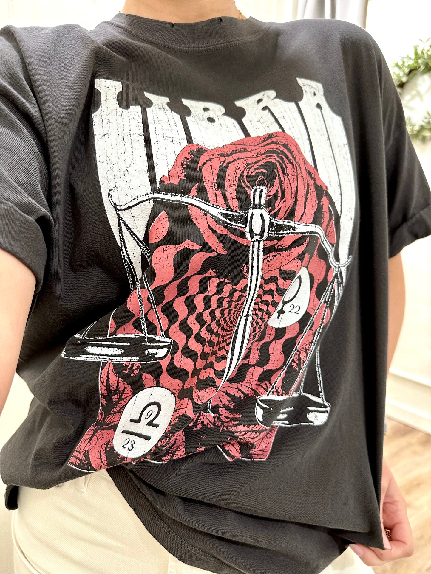 VINTAGE LIBRA BOYFRIEND TEE