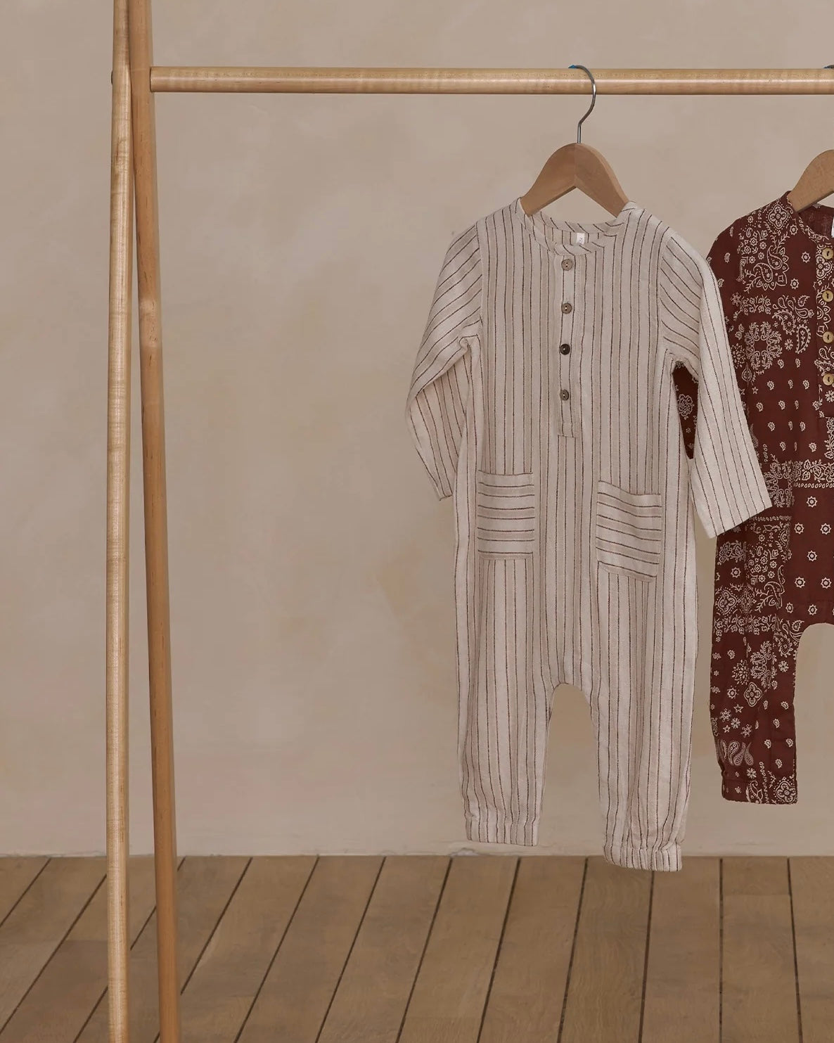 LONG SLEEVE WOVEN JUMPSUIT || STONE STRIPE