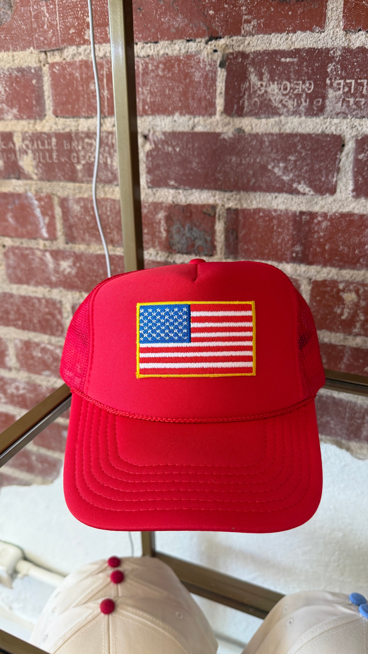 AMERICAN FLAG TRUCKER HAT