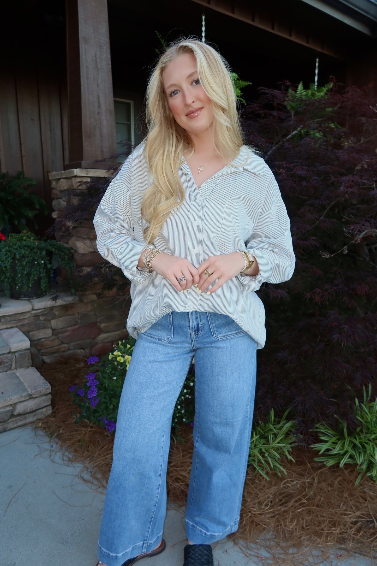 THE CLASSIC STRIPE SHIRT