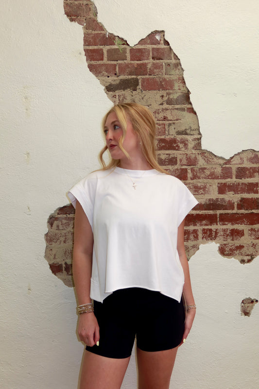 FLOW OPEN-BACK TEE