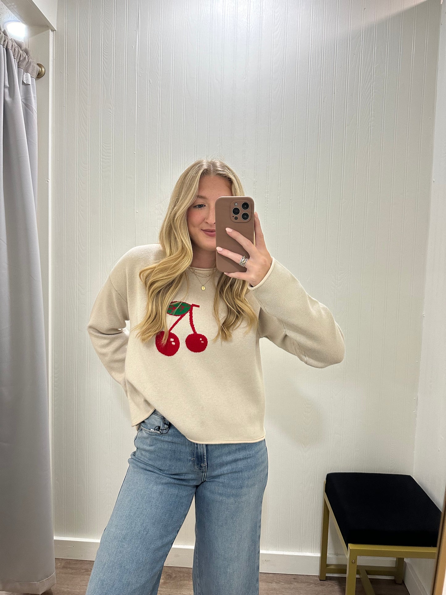 CHERRY RELAXED SWEATER