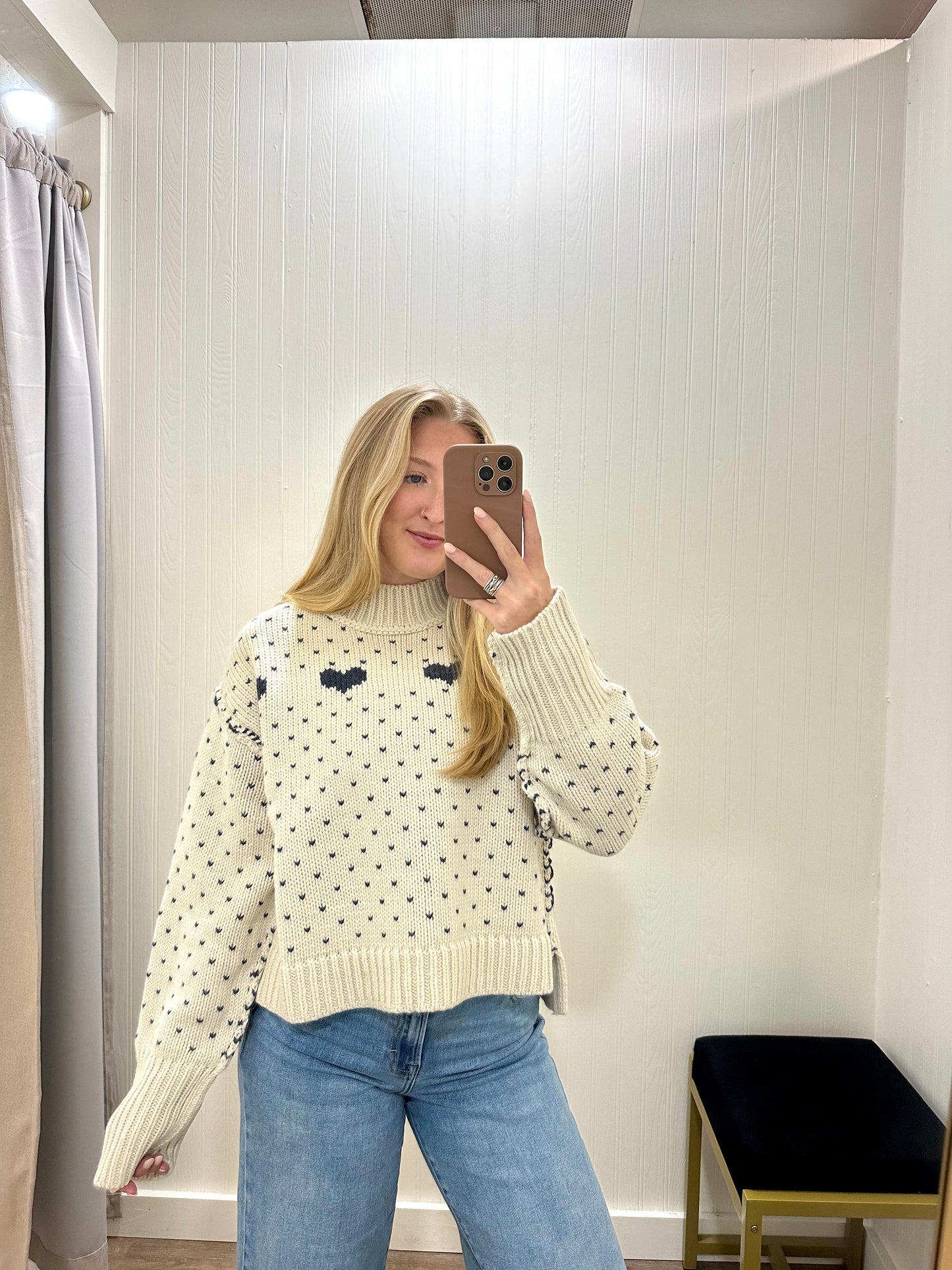 HEART PATTERN SWEATER