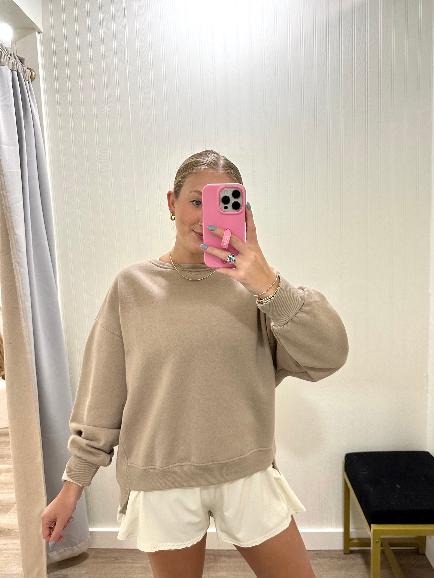 TAUPE OVERSIZED CREWNECK