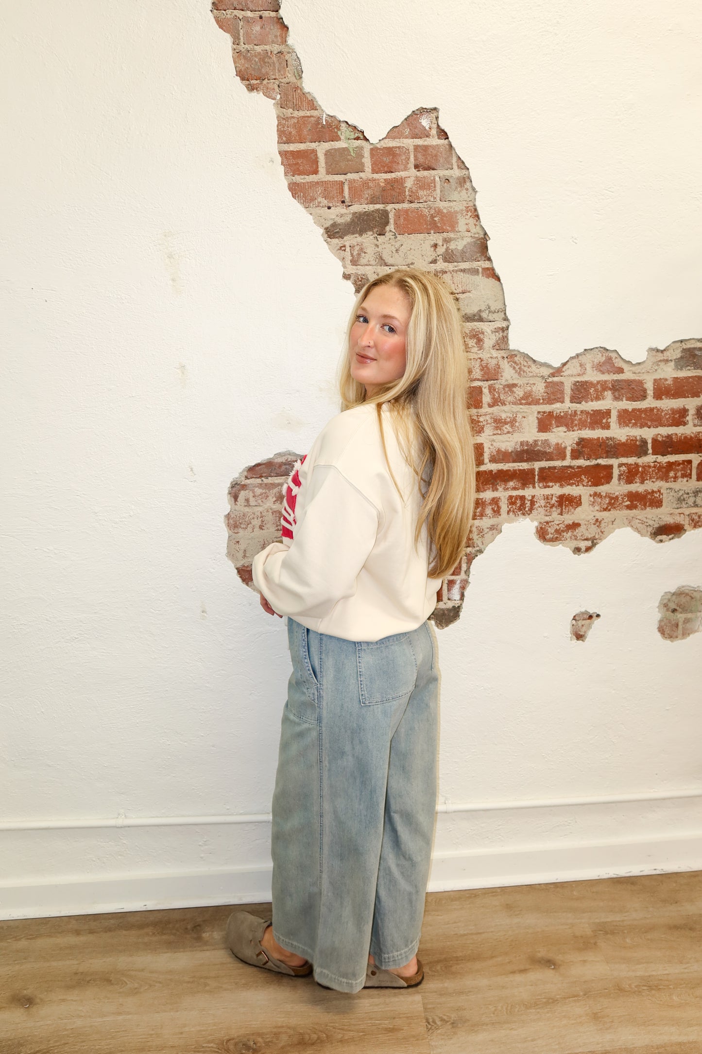 THE EASY JEAN