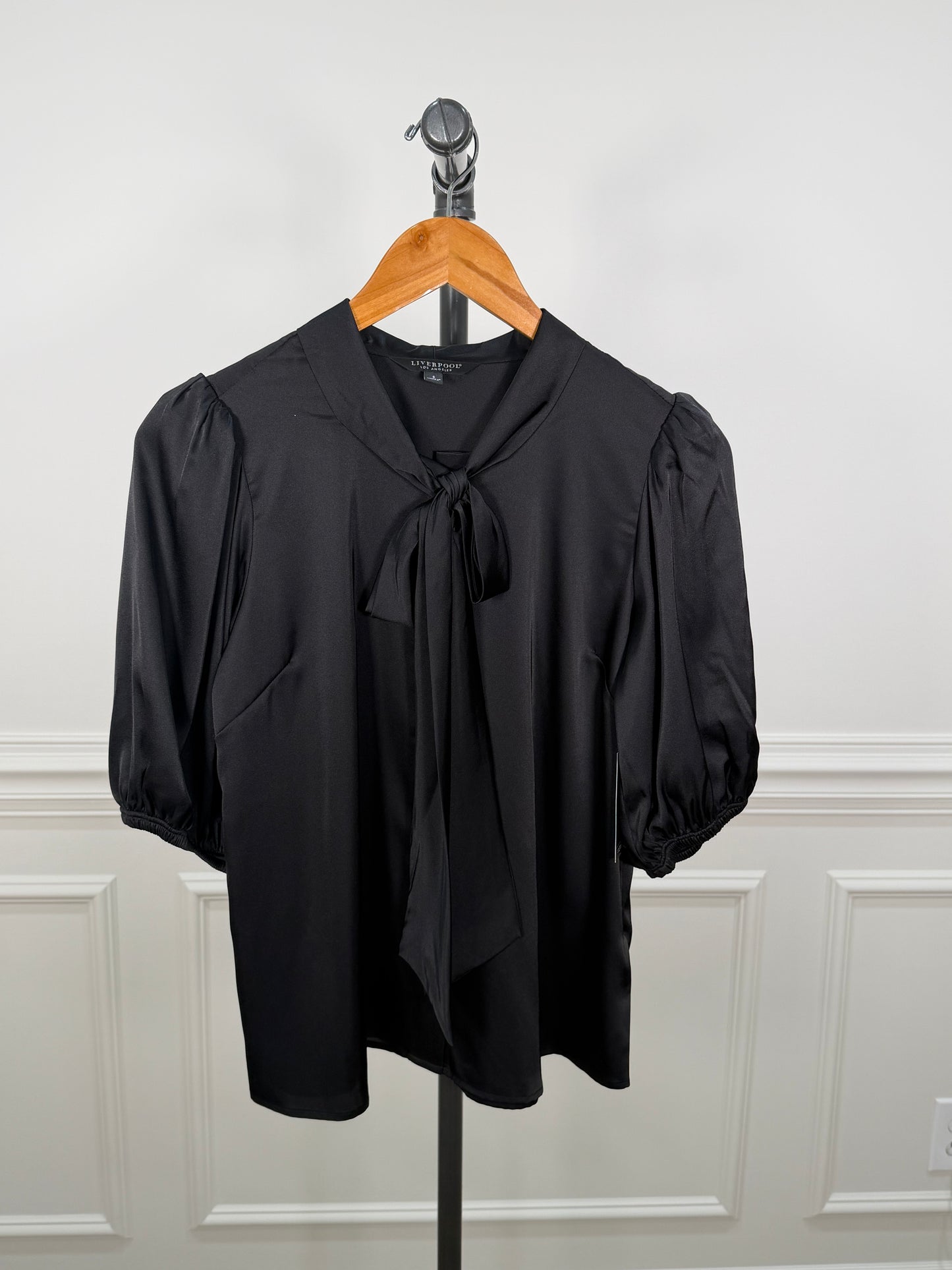 Elbow Length Puff Sleeve Woven Top